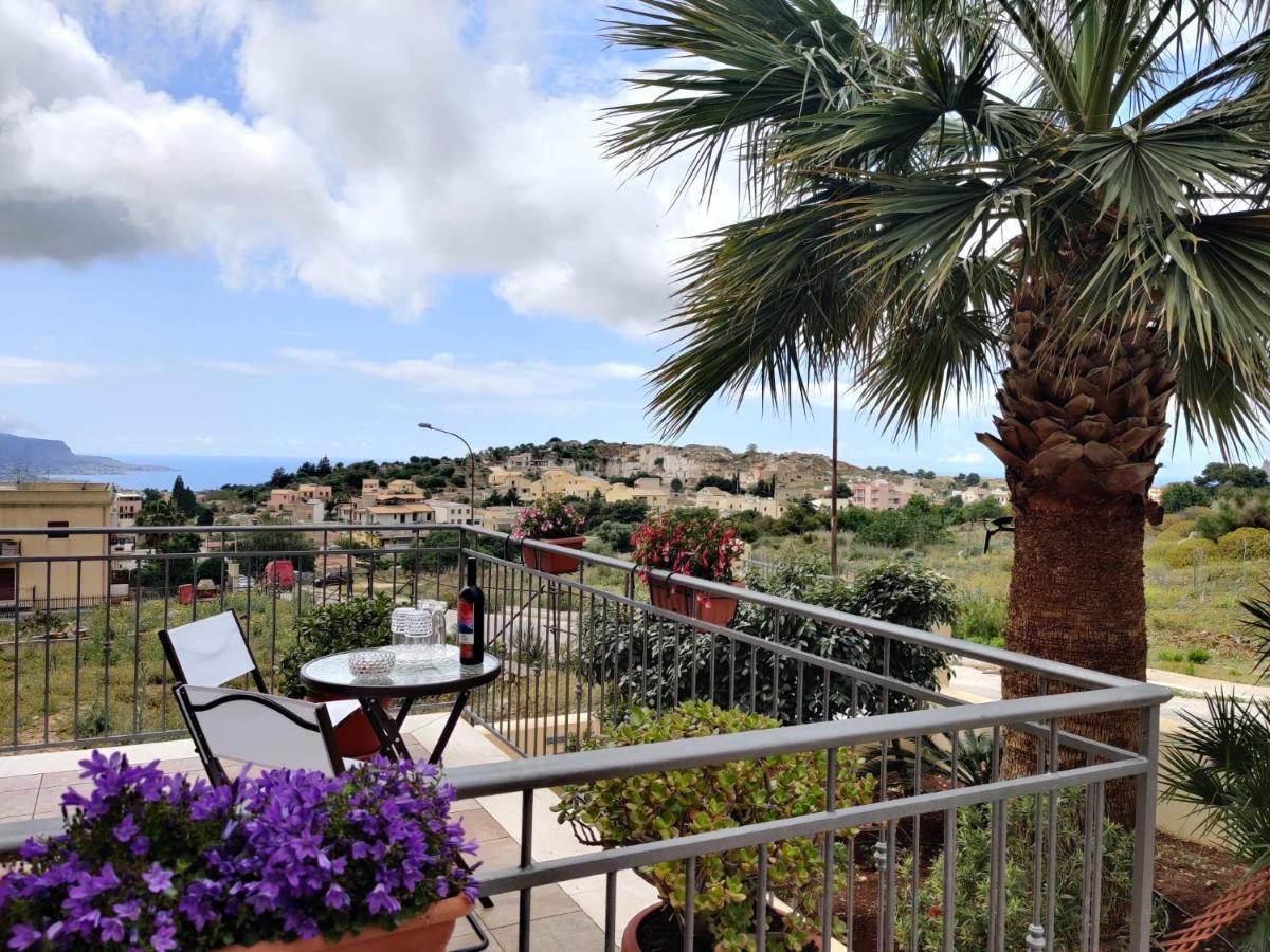 Raggi Di Sole Bed & Breakfast Custonaci Exterior photo