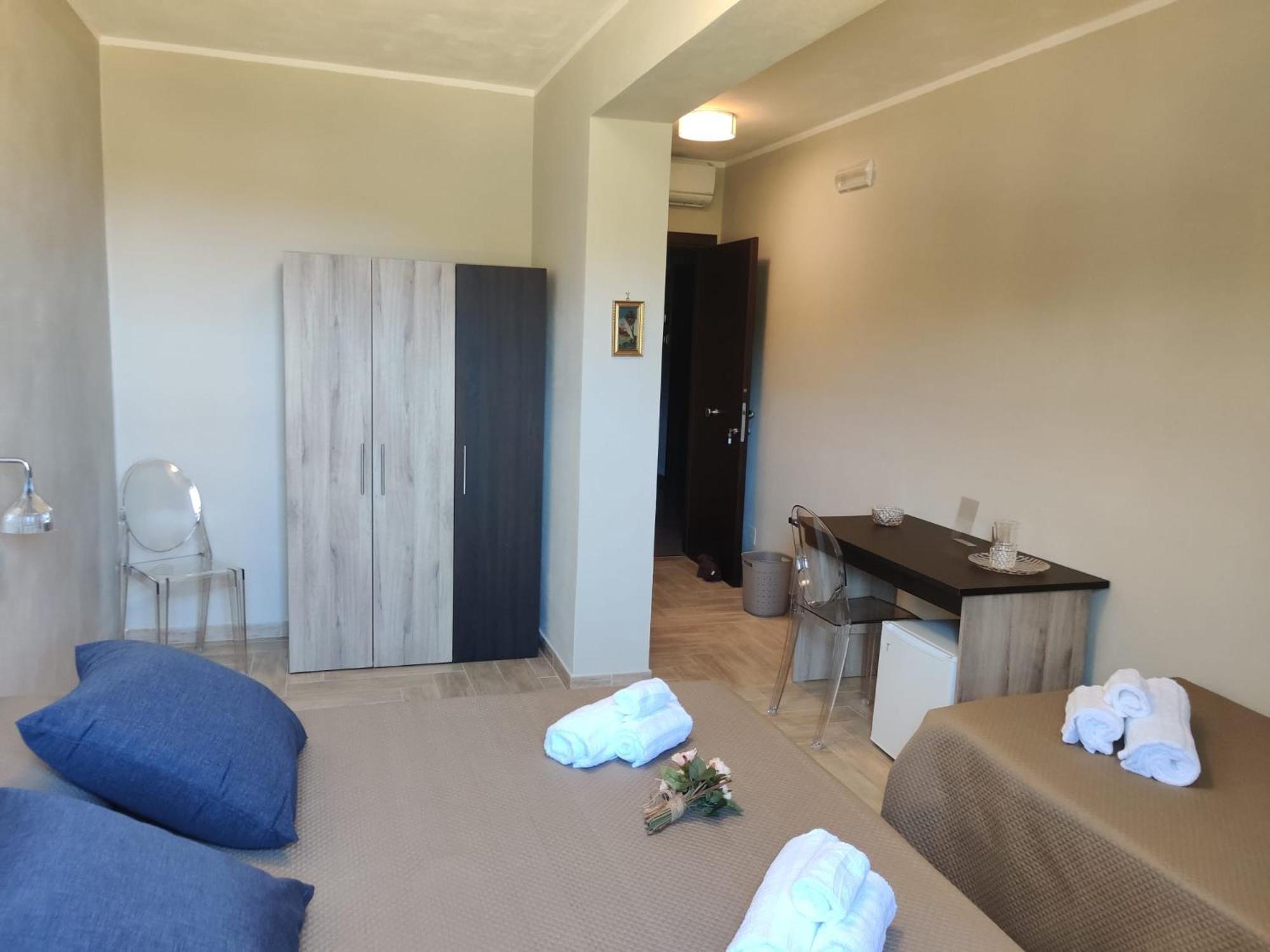 Raggi Di Sole Bed & Breakfast Custonaci Room photo